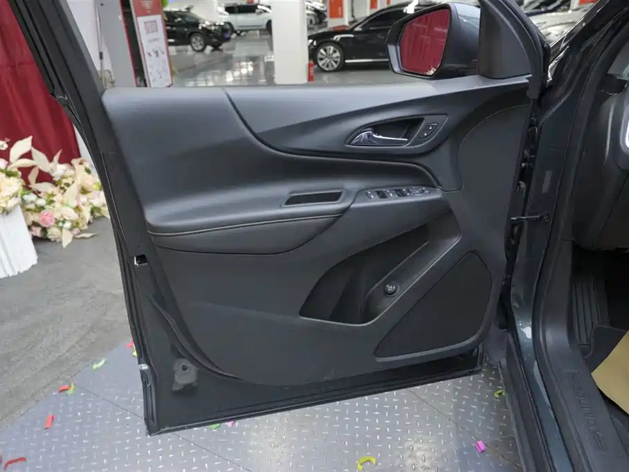 Chevrolet Equinox 2018 535T Automatic Control Edition фото 11