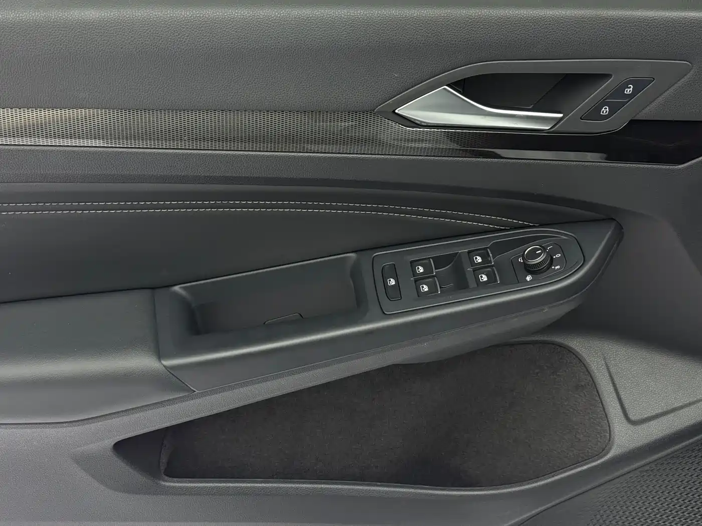 Volkswagen Golf 2021 280TSI DSG R-Line фото 18