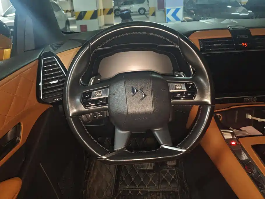 DS 7 2019 2018 45THP Rivoli Pioneer Edition