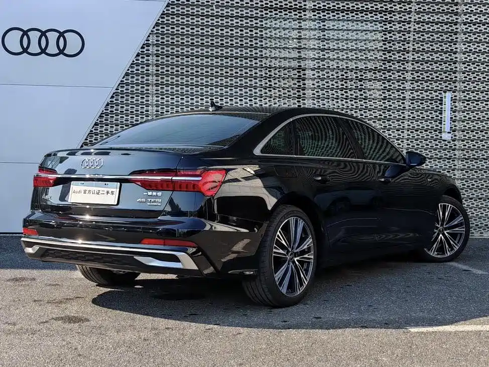 Audi A6L 2024 45 TFSI quattro Premium Dynamic фото 4
