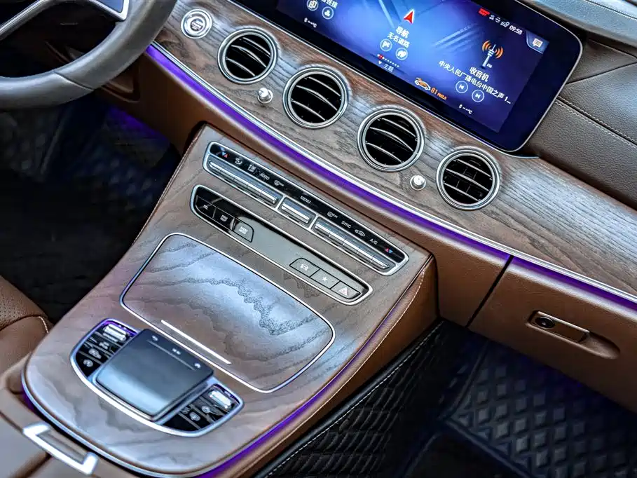 Mercedes-Benz E-Class 2022 E 300 L Luxury фото 10