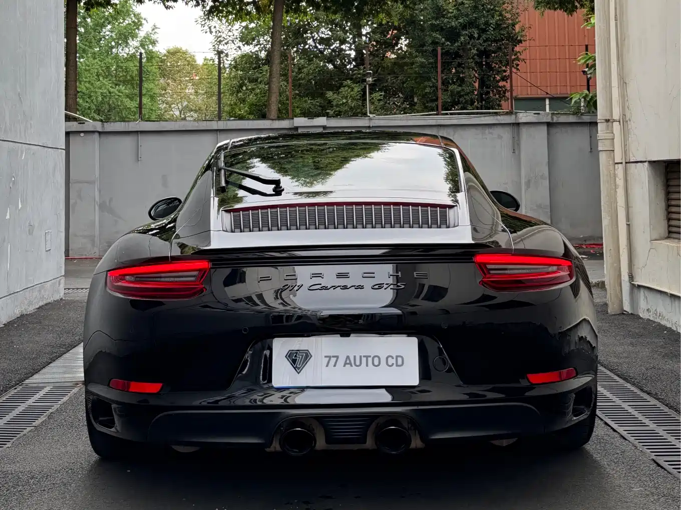 Porsche 911 2017 Carrera GTS 3.0T фото 5