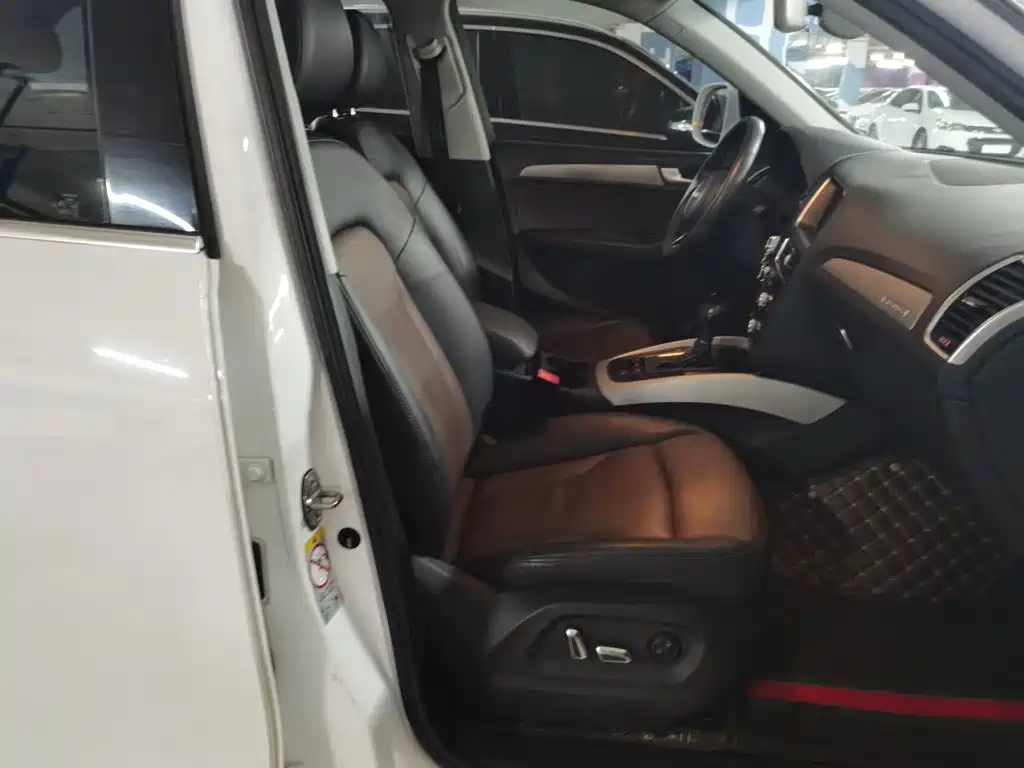 Audi Q5 2018 2017 Plus 40 TFSI Progressive
