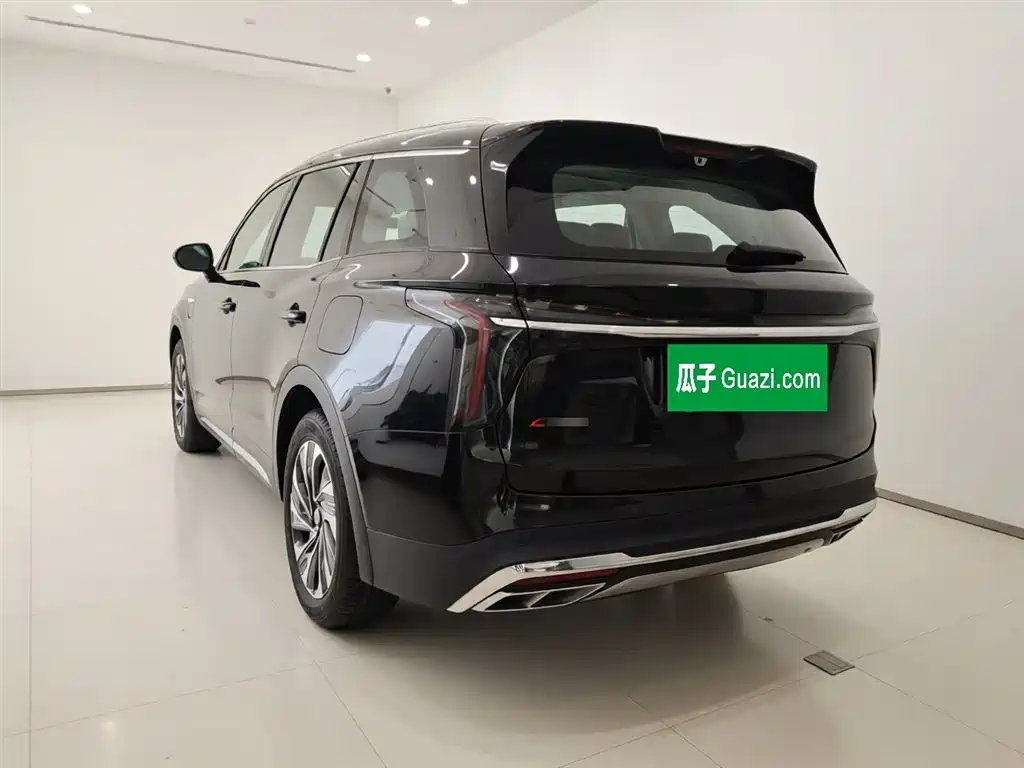 Hongqi HS7 PHEV 2024 2.0T PHEV 4WD Flagship Edition 6-seater фото 5