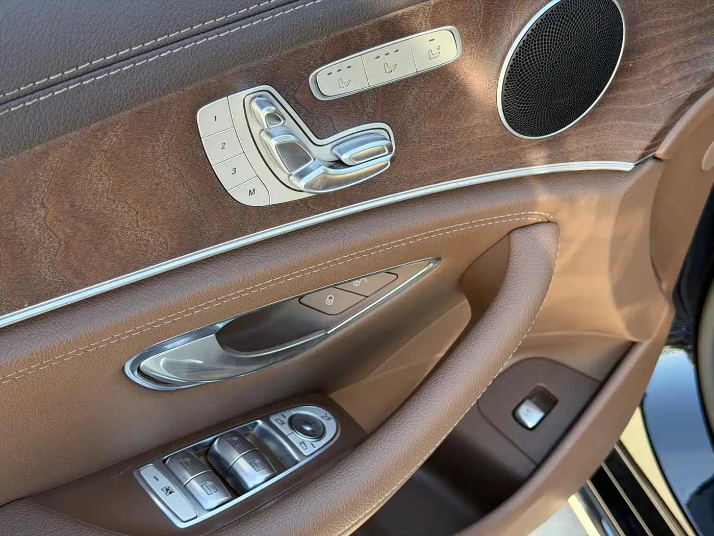 Mercedes-Benz E-Class 2021 E 300 L Fashion фото 17
