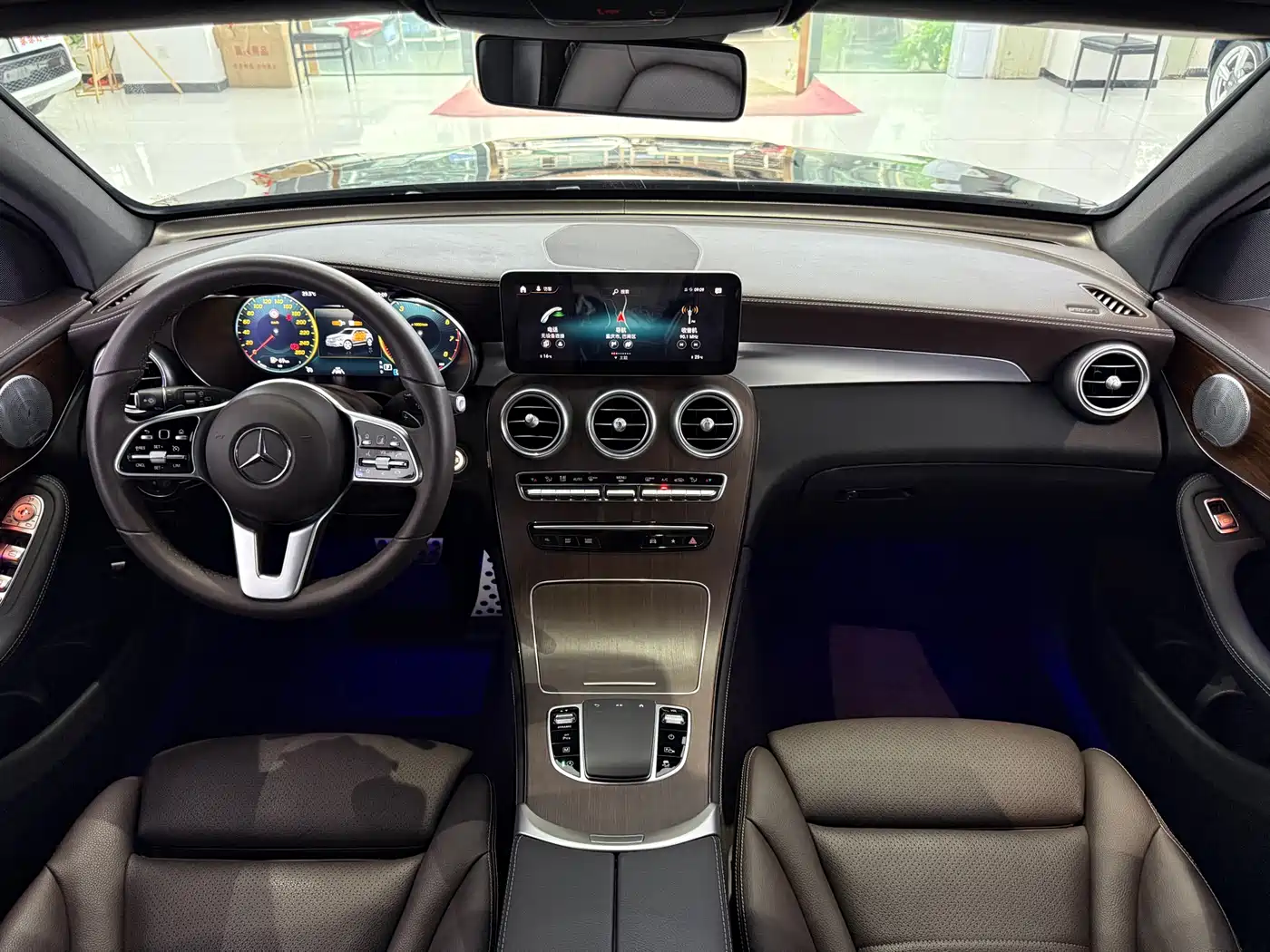 Mercedes-Benz GLC 2021 GLC 300 L 4MATIC Sporty фото 8