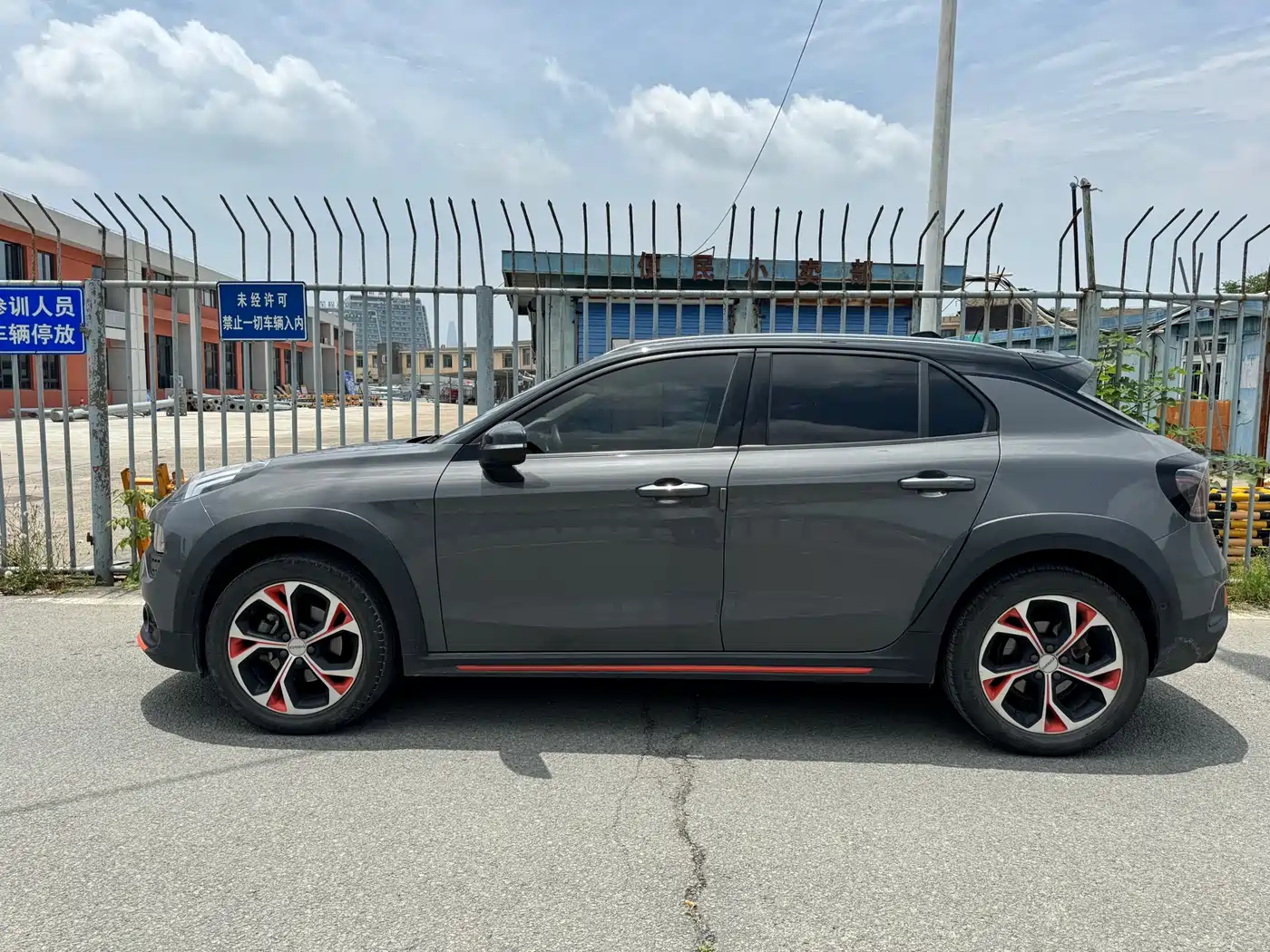 Lynk & Co 02 2018 1.5T DCT 2WD Shine Edition China V фото 12