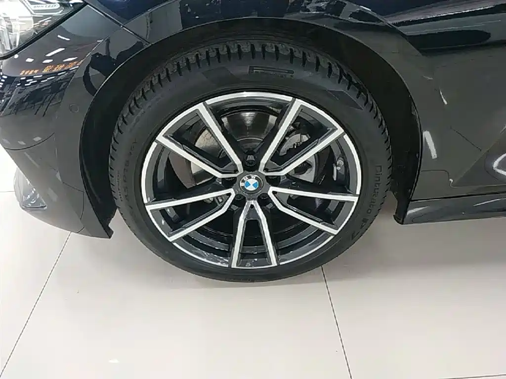 BMW 3 Series 2024 325Li M Sport Package фото 23