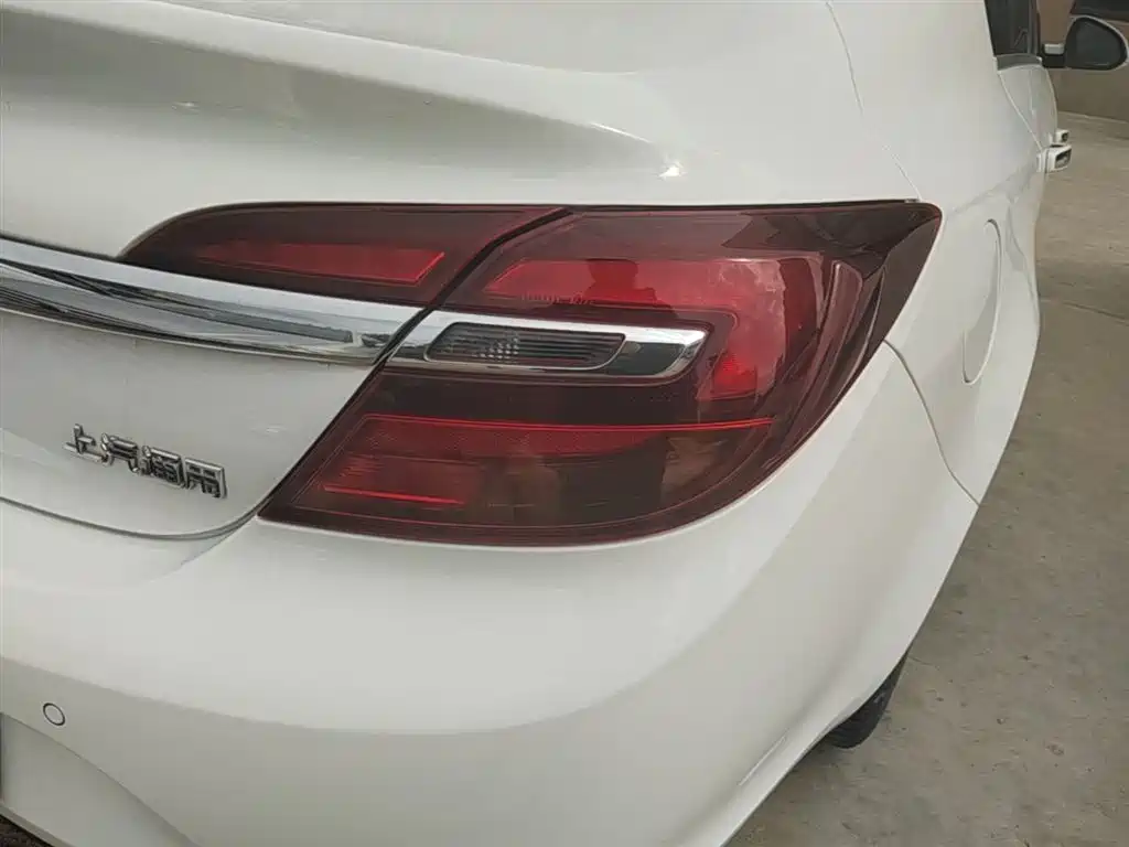 Buick Regal 2015 1.6T Elite Tech Edition фото 8