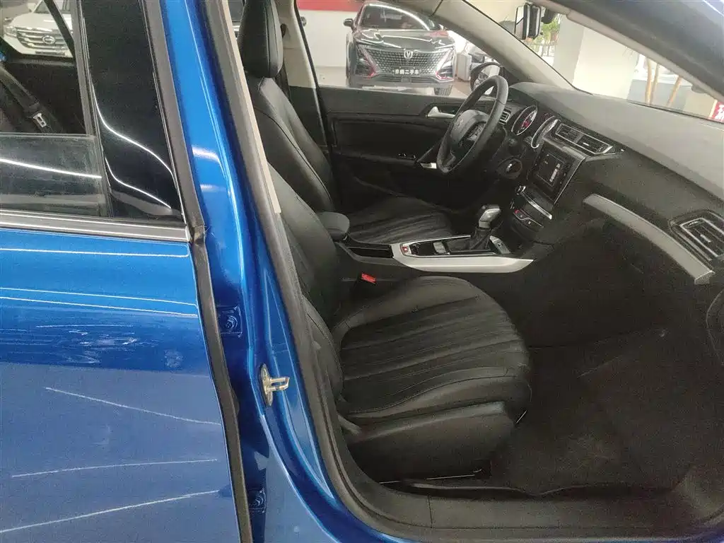 Peugeot 408 2019 350THP Automatic Luxury Edition China V фото 25