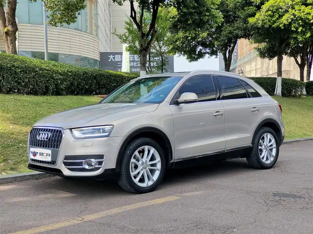 Audi Q3 2016 30 TFSI Heritage Edition Smart Leader