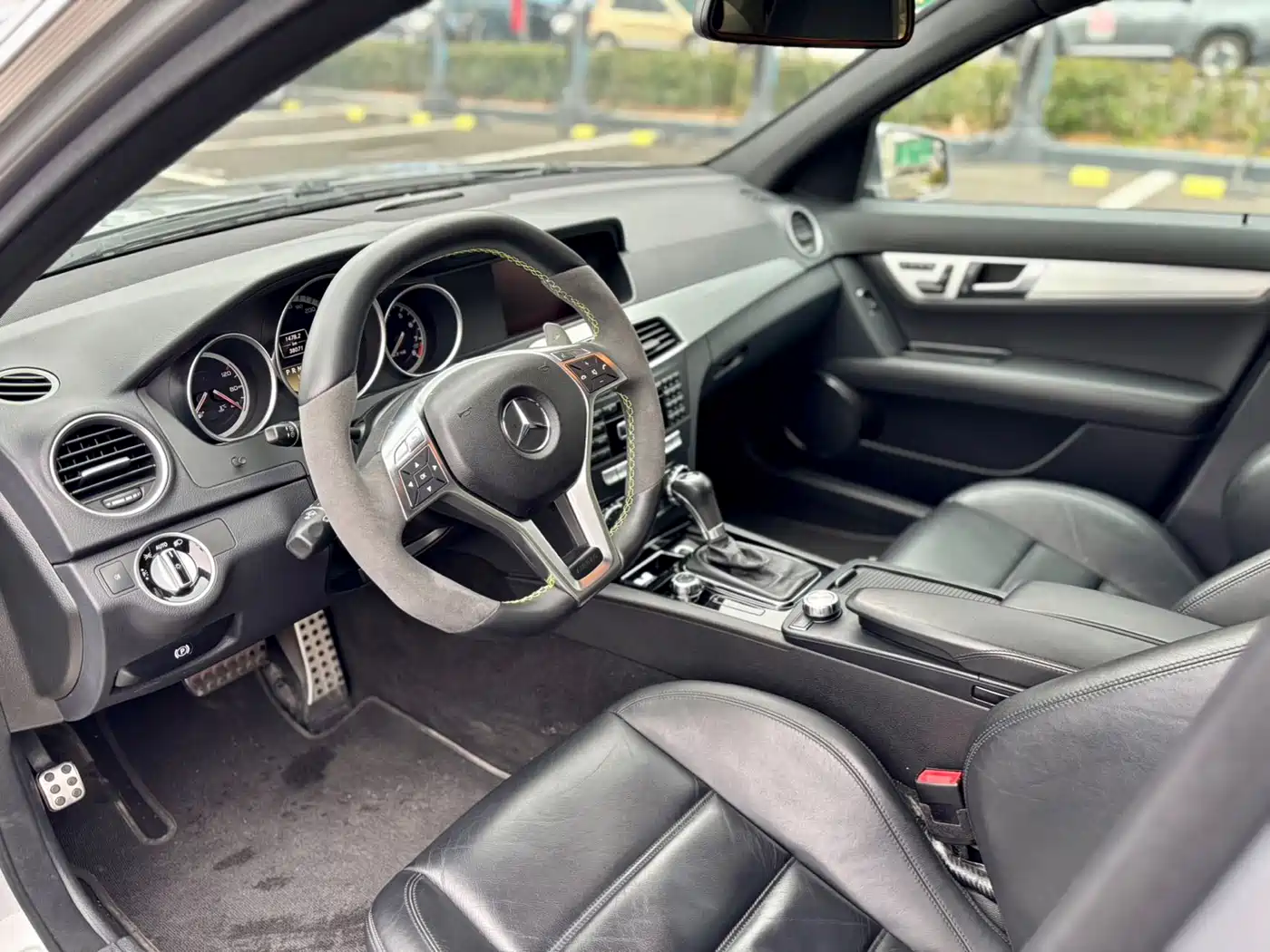 Mercedes-Benz C-Class AMG 2012 AMG C 63 Sport фото 7