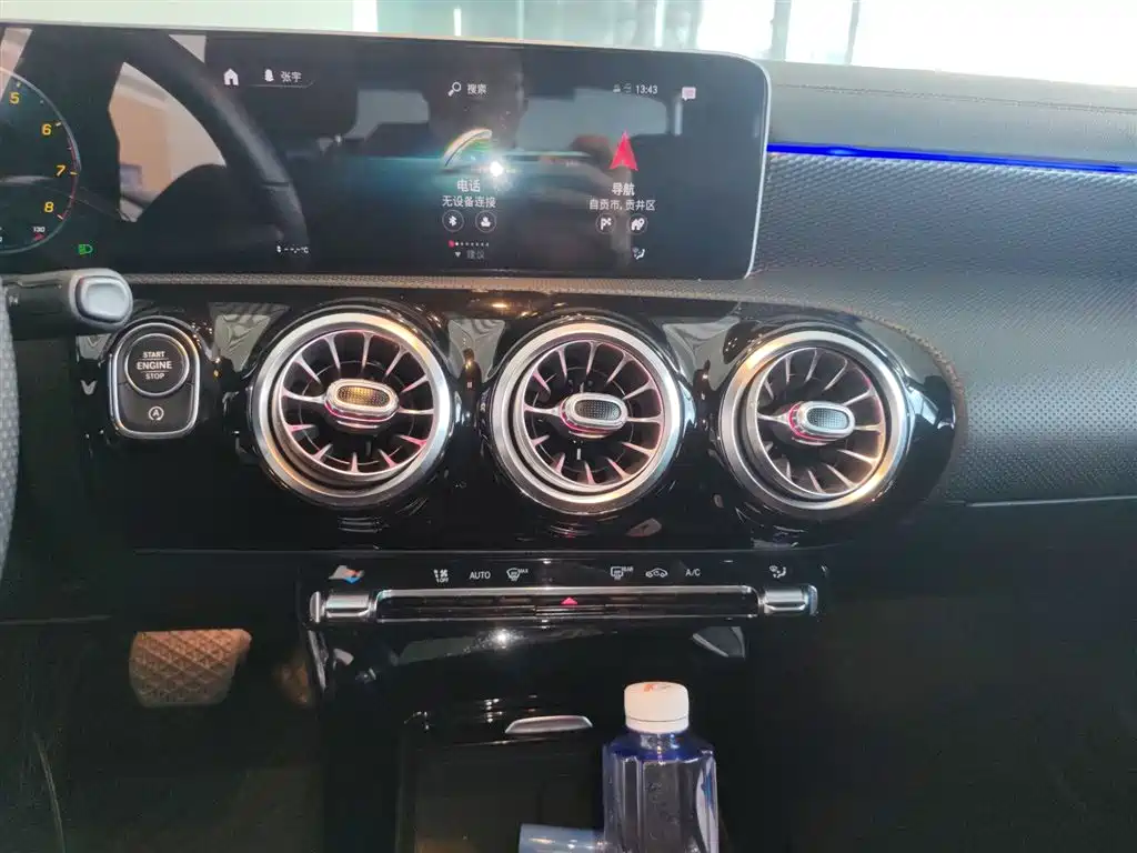 Mercedes-Benz A-Class 2019 A 200 L Sport Sedan фото 13