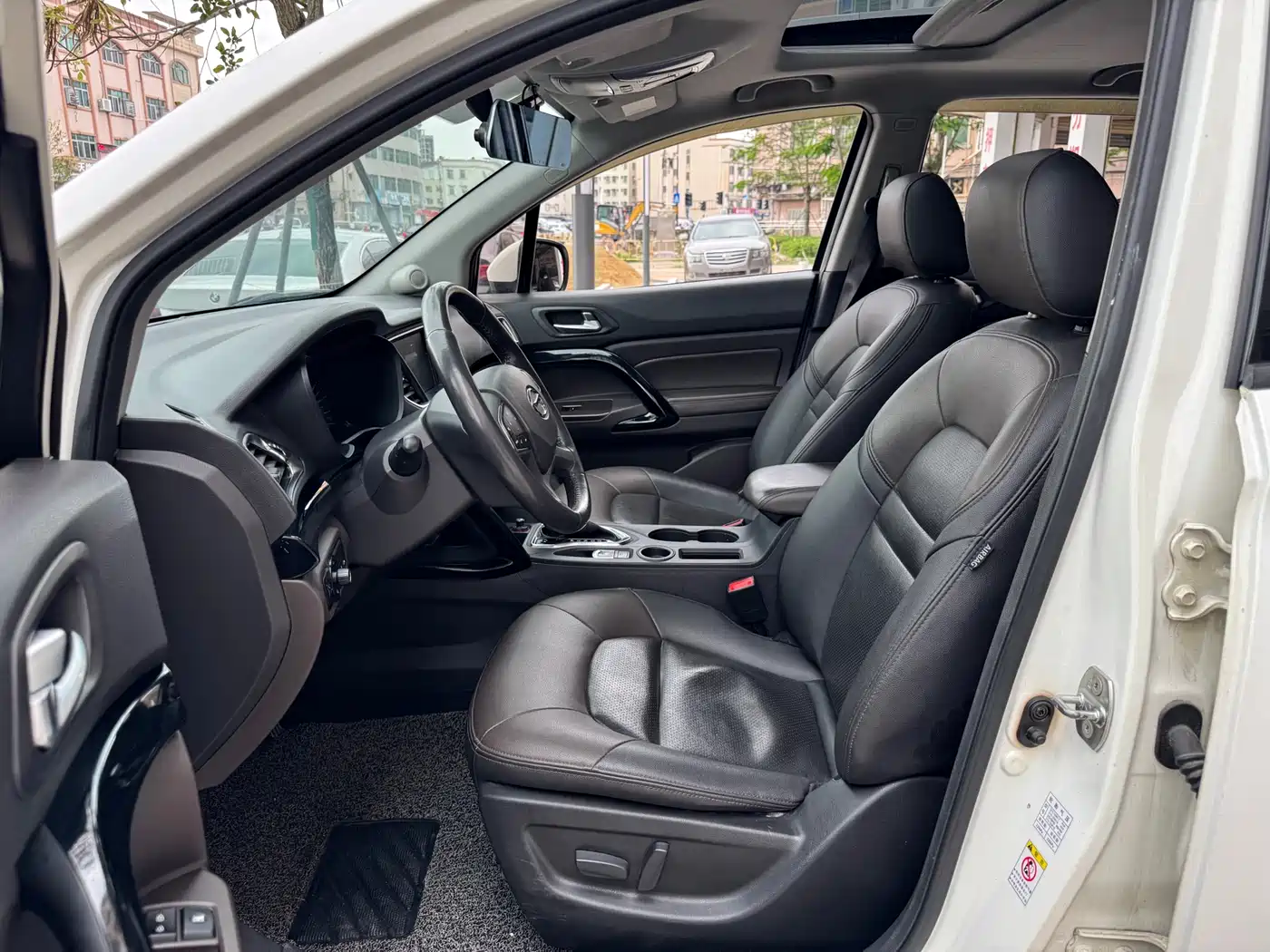 GAC Trumpchi Trumpchi GS4 2017 235T Automatic 2WD Luxury Smart Connected Edition фото 5