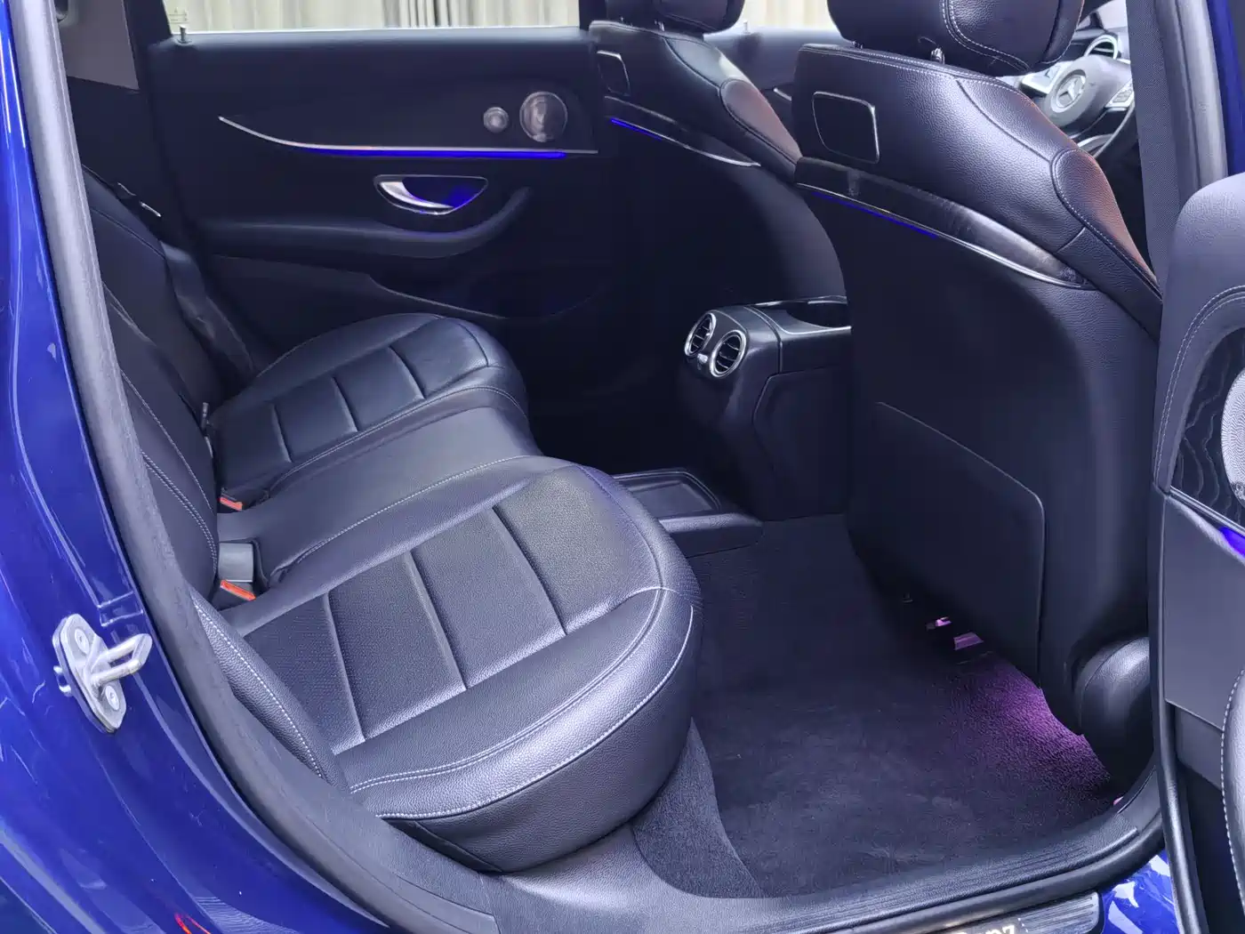 Mercedes-Benz E-Class 2016 E 200 L Sport Type фото 14