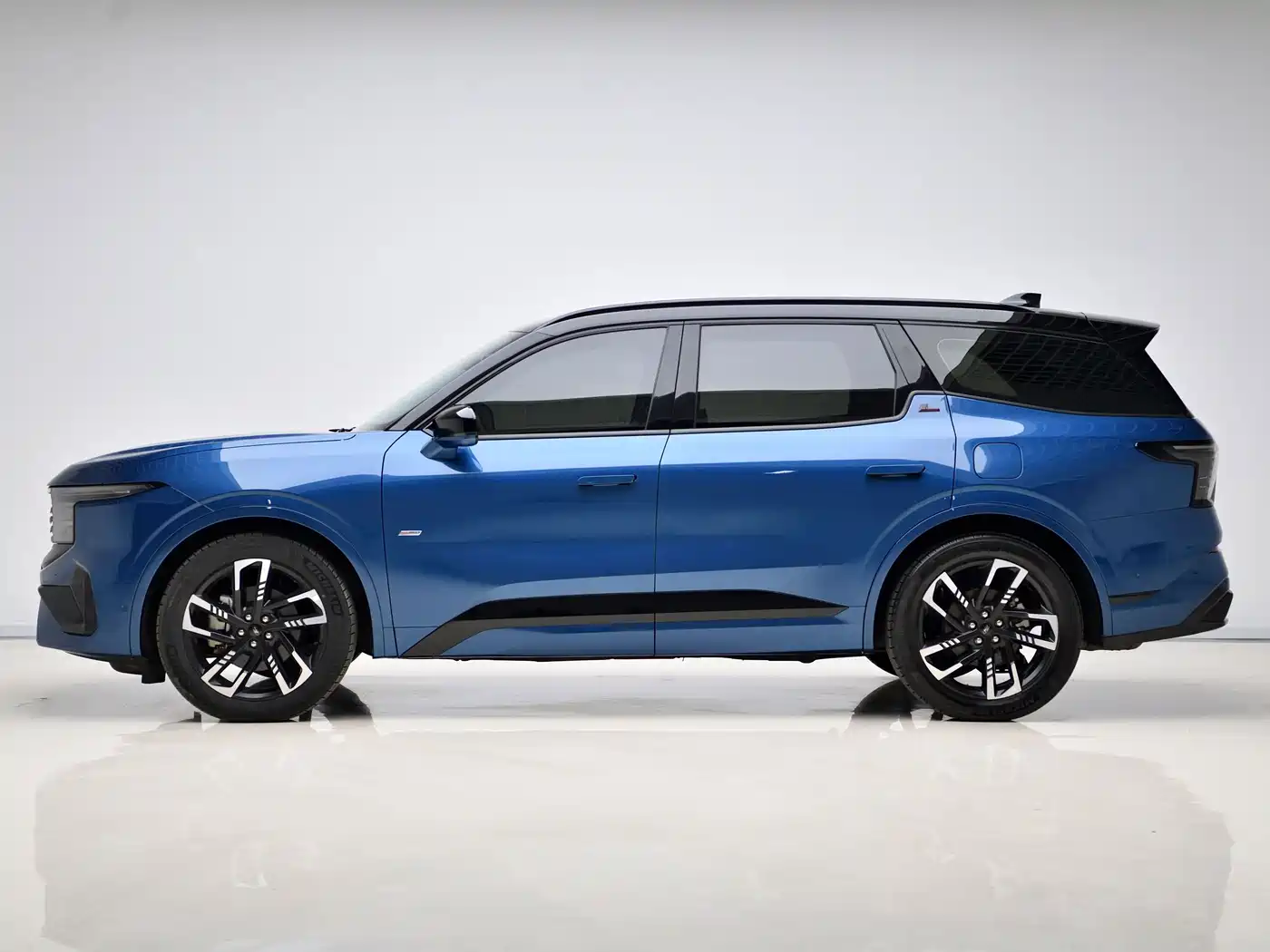 Фото 7 - Ford Edge