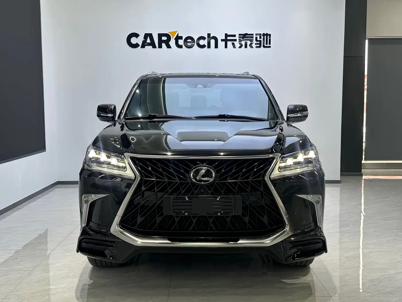 Lexus LX 2019 570 Prestige Luxury Edition фото 2