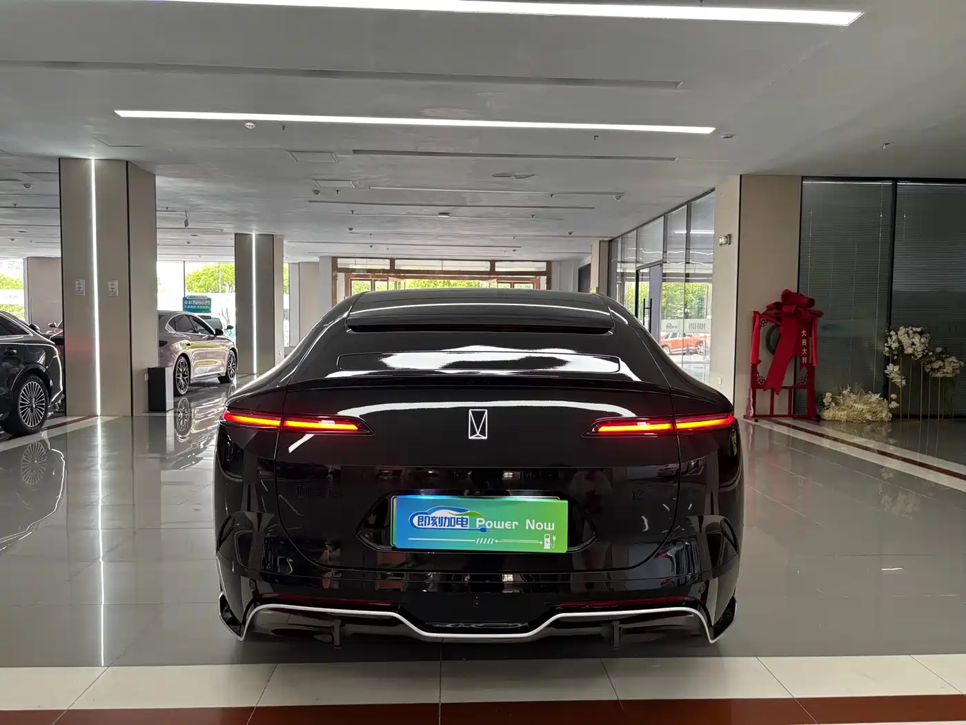 Avatr 12 2025 Facelift Ultra EV AWD фото 6