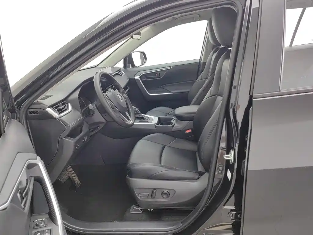 Toyota Wildlander 2025 2024 2.0L CVT FWD Leading Edition
