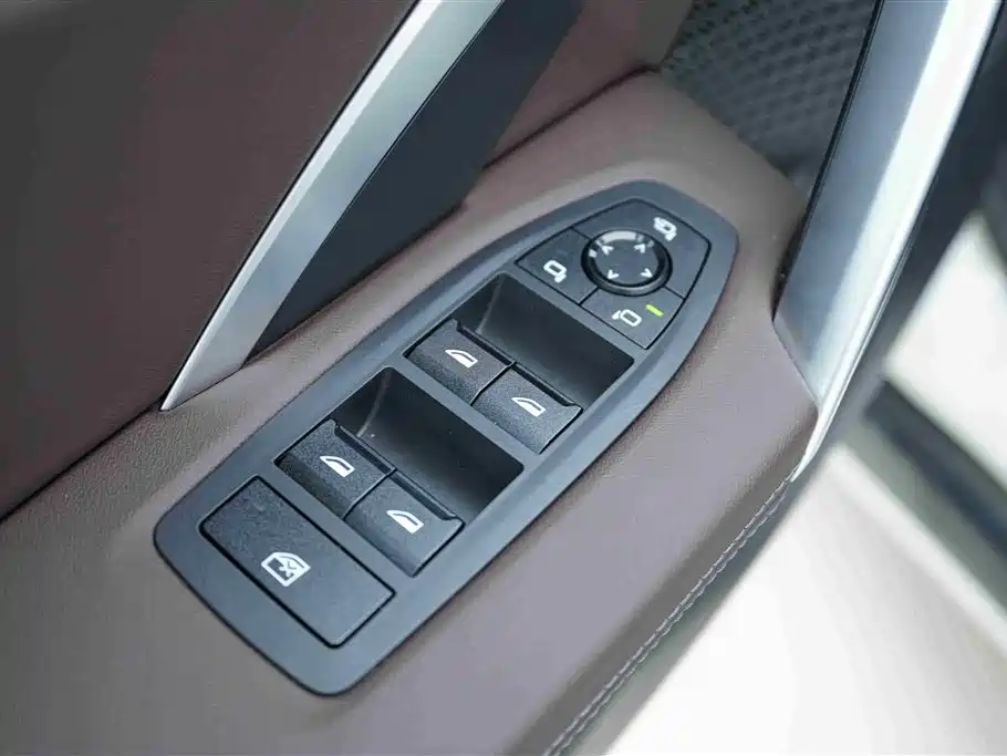 BMW X1 2023 sDrive25Li X Design Package фото 11