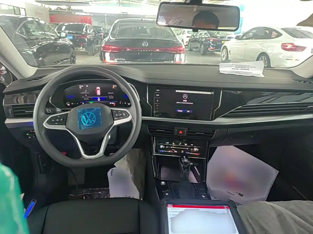 VOLKSWAGEN PASSAT NEW ENERGY