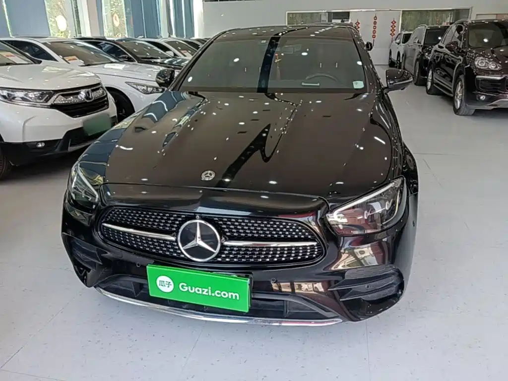MERCEDES-BENZ E-CLASS