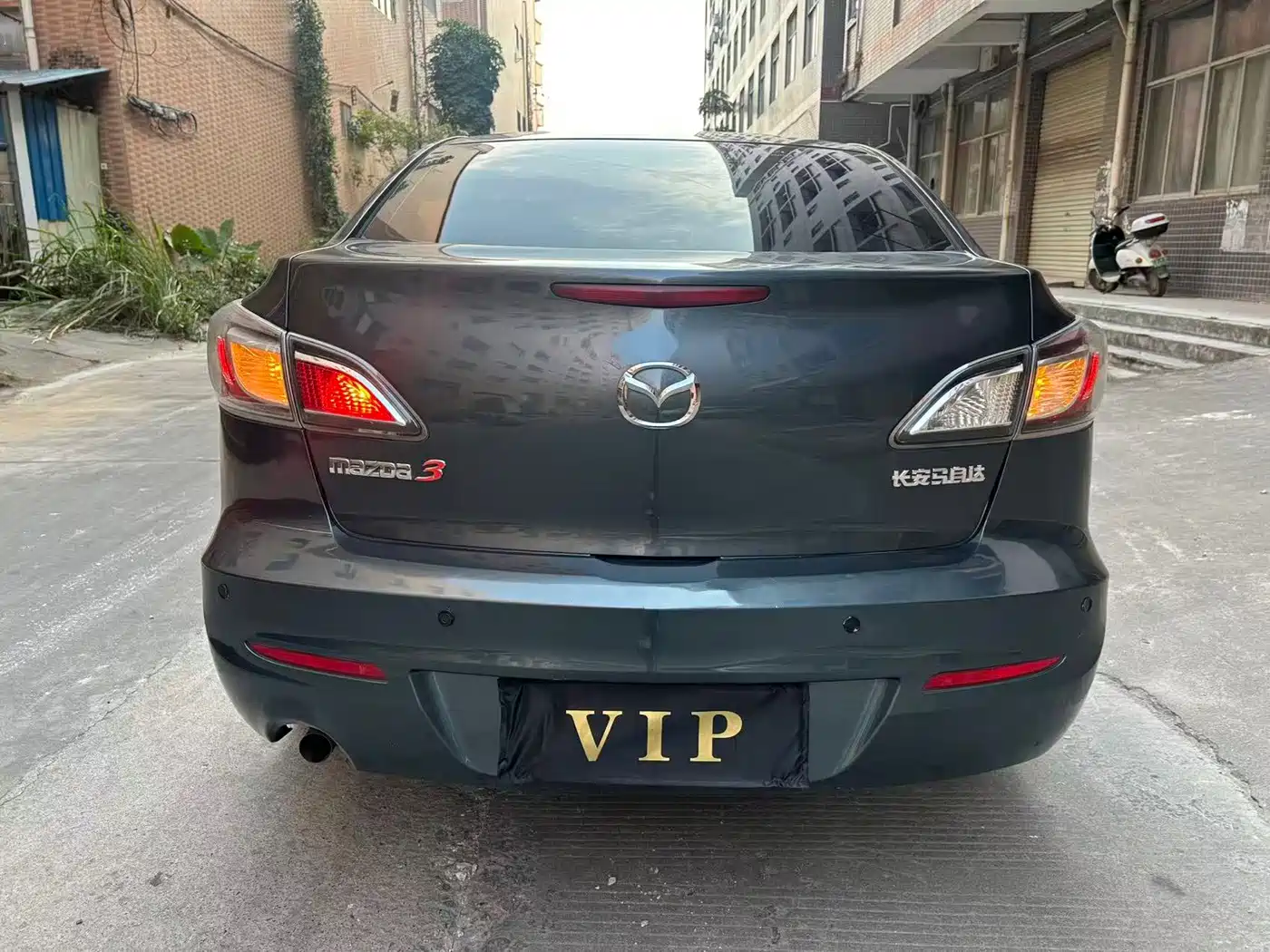 Mazda Mazda3 Axela 2012 2011 Sedan 1.6L Automatic Comfort