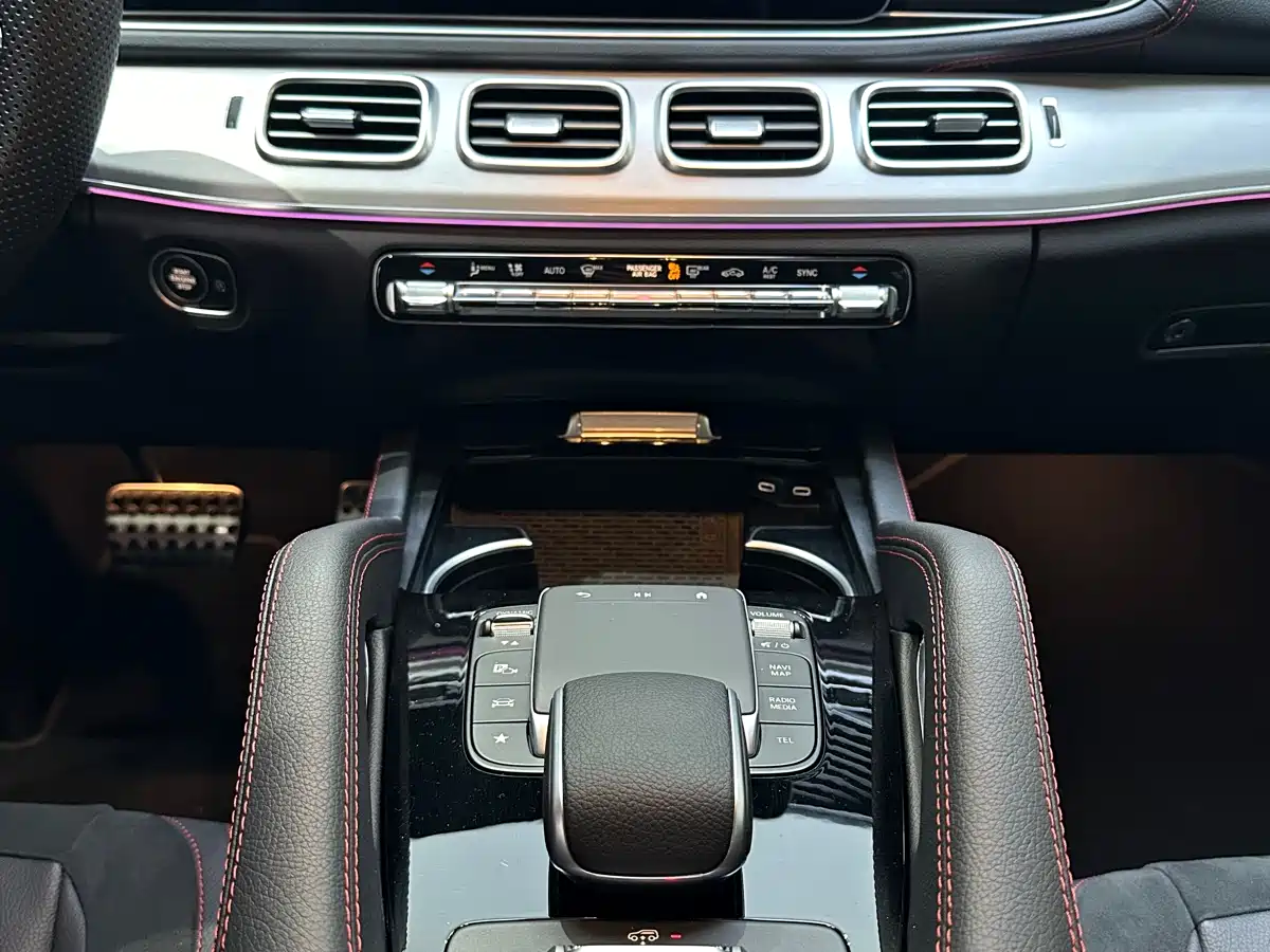 Mercedes-Benz GLE AMG 2024 AMG GLE 53 4MATIC+ фото 12
