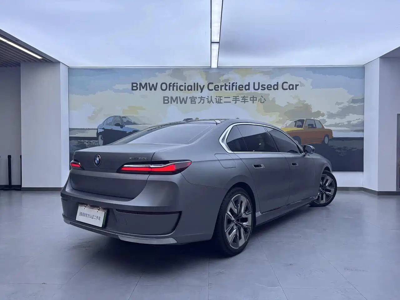 BMW i7 2023 xDrive60L Luxury Package фото 4
