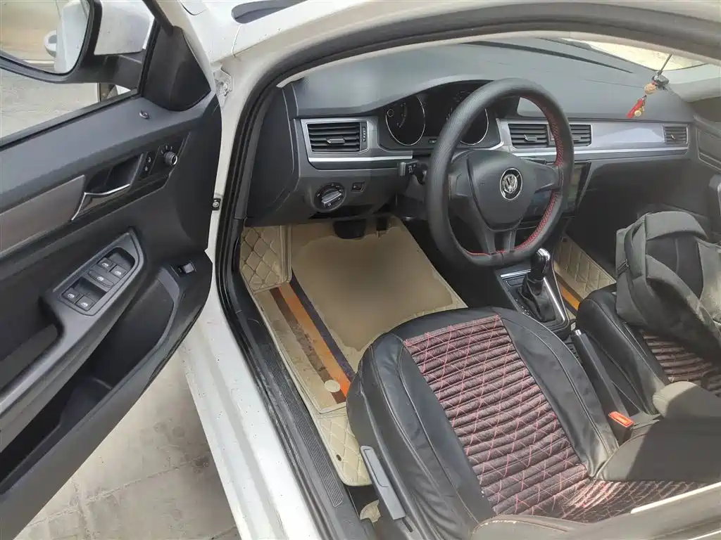 Volkswagen Bora 2018 1.5L Automatic Fashion фото 16