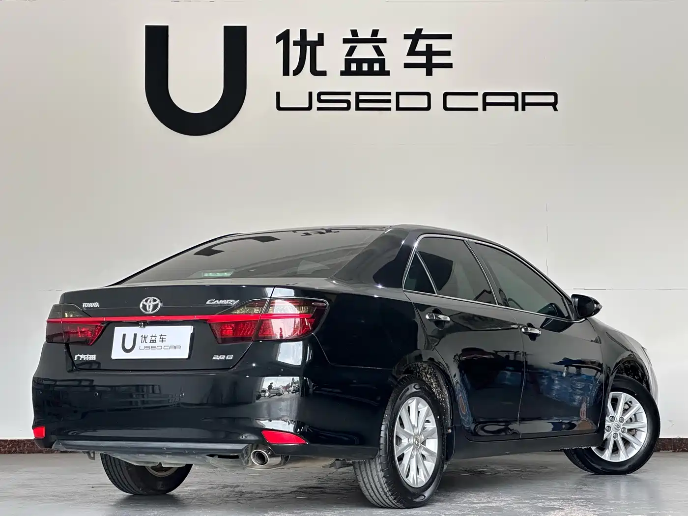 Toyota Camry 2016 2.0G 10th Anniversary Leading Edition фото 9
