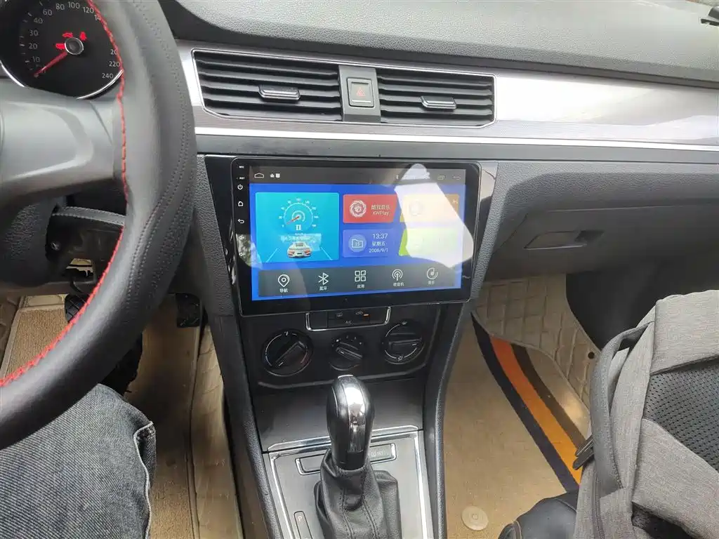 Volkswagen Bora 2018 1.5L Automatic Fashion фото 13