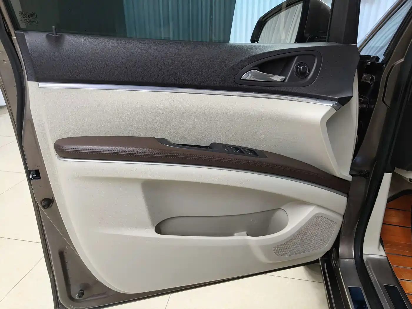 Фото 17 - Buick GL8