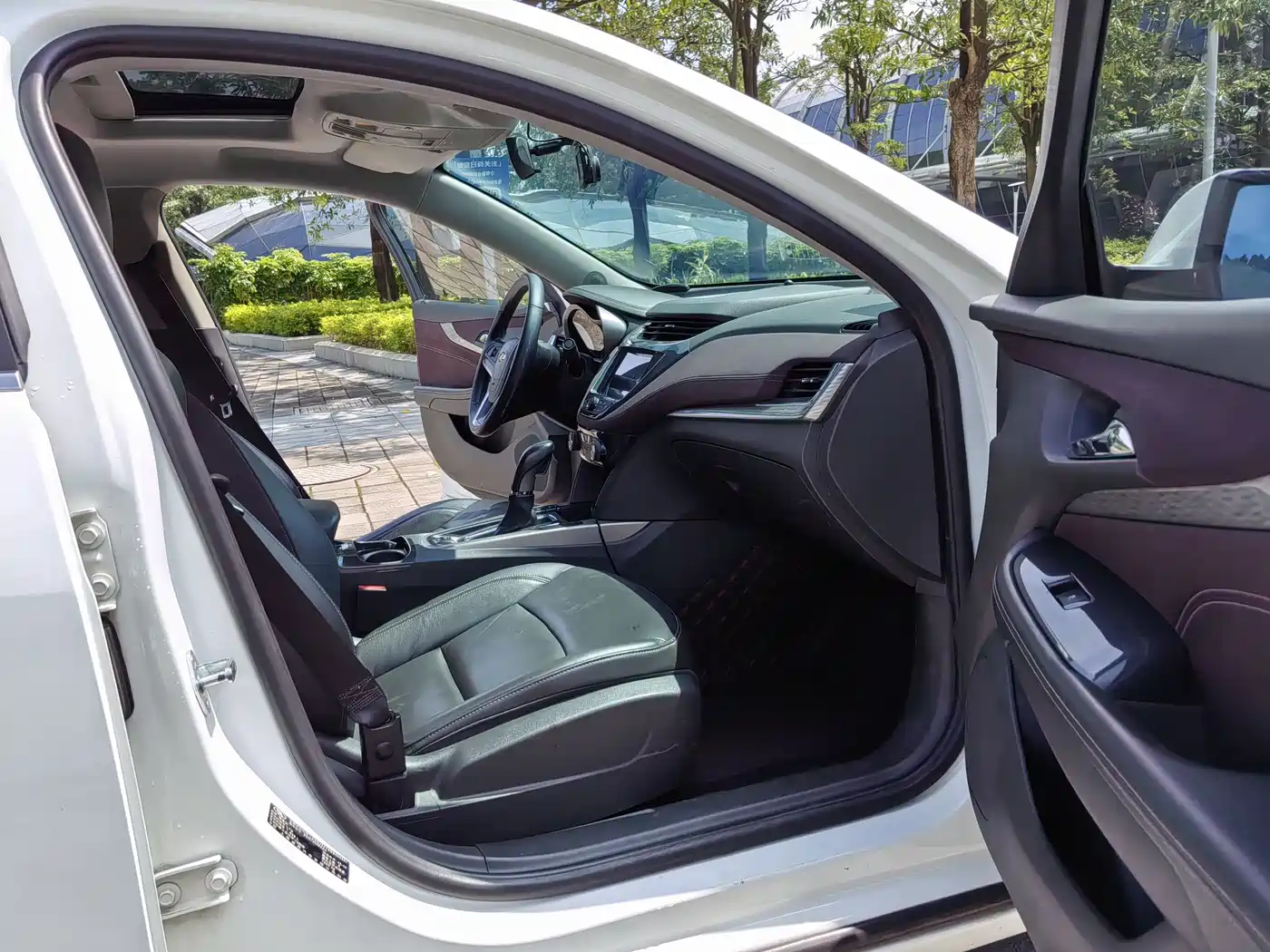 Chevrolet Malibu 2016 2.0L Automatic Luxury фото 10