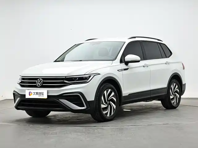 Volkswagen Tiguan L 330TSI, Автомат, моноприводный, Комфорт