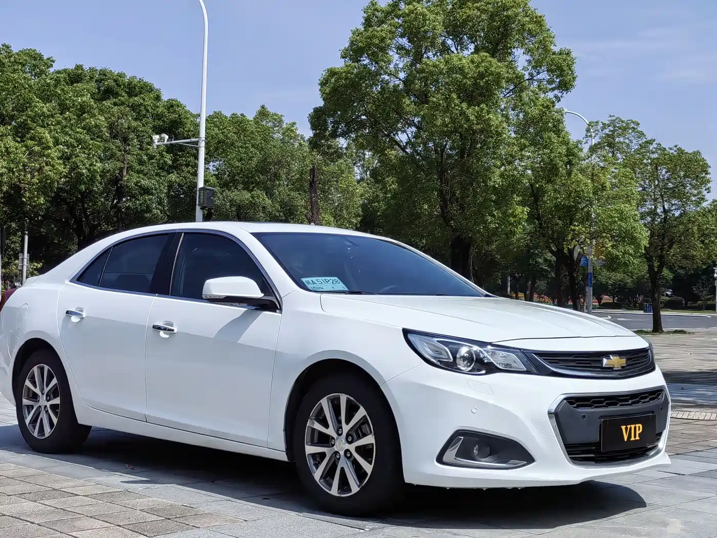 Chevrolet Malibu 2016 2.0L Automatic Luxury фото 3