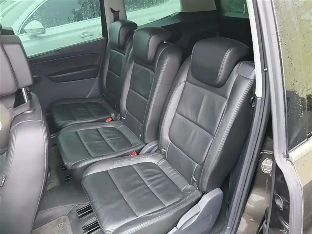 Volkswagen Sharan 2014 2.0TSI Luxury фото 17