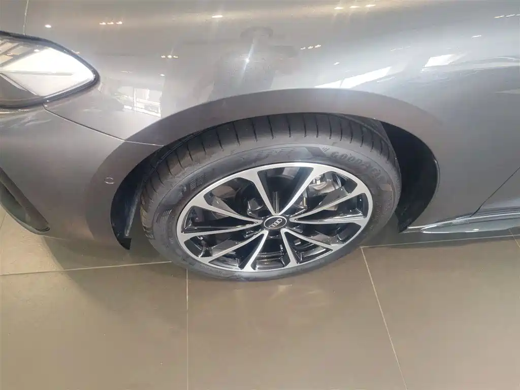 Audi A5L 2026 2.0T Sport Edition фото 25