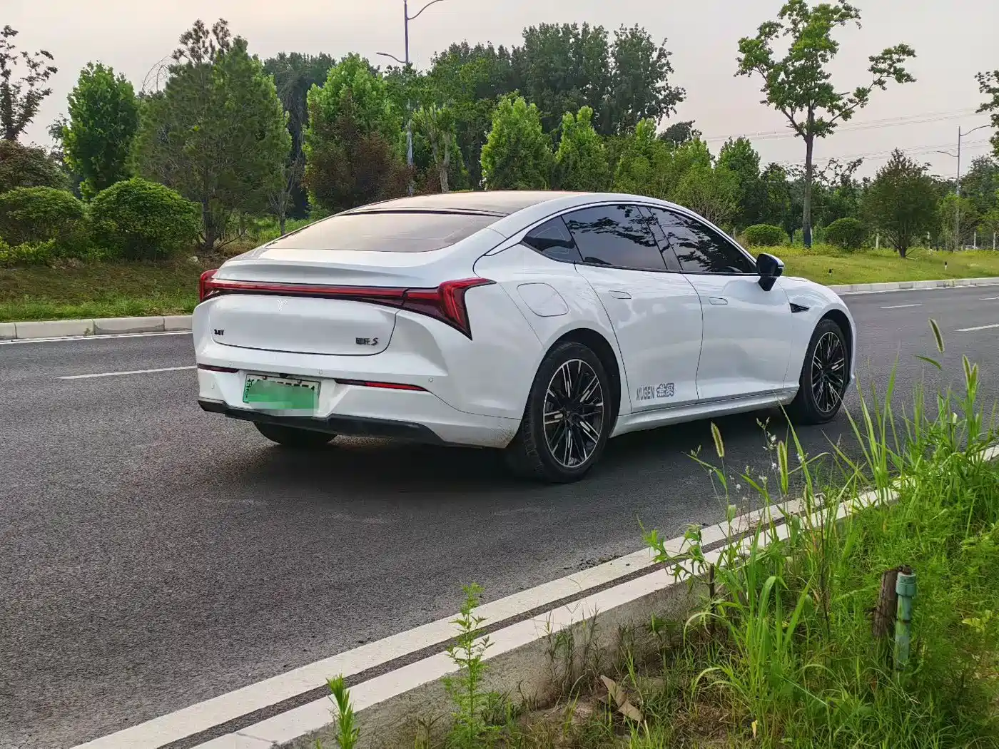 Nezha Auto Nezha S 2024 2024 Model Range Extender 1060