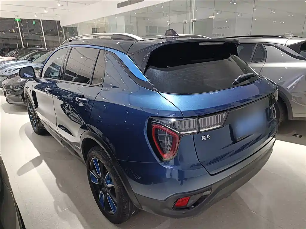 Lynk & Co 01 2017 2.0T 2WD Pro Shine Edition фото 23