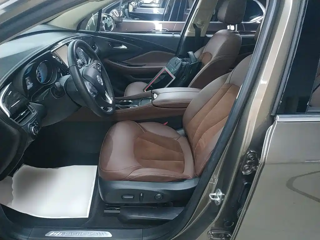 Фото 11 - Buick Envision Plus