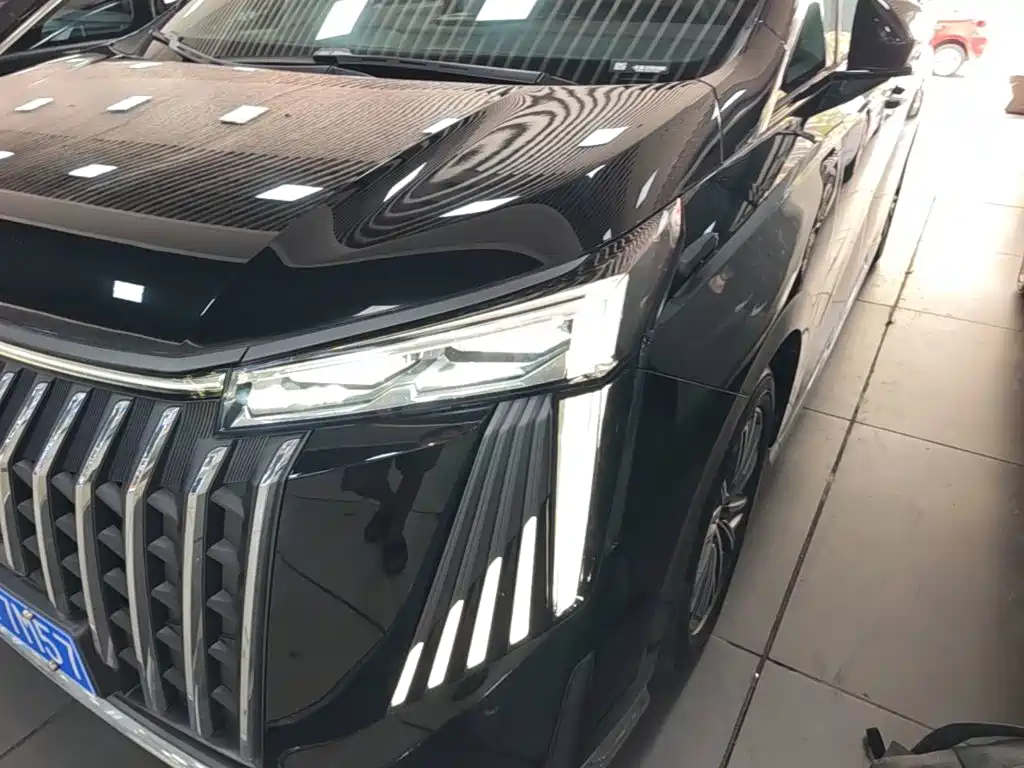 Фото 24 - GAC Trumpchi M8
