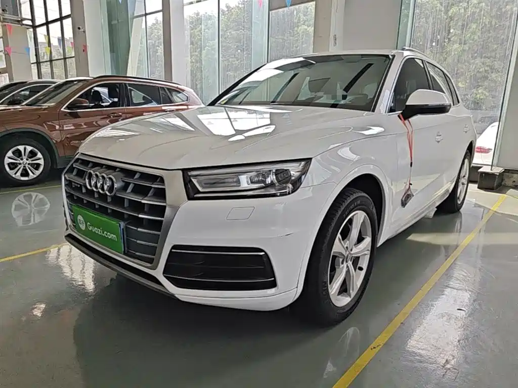 Audi Q5L 2018 40 TFSI Premium Progressive China VI фото 2