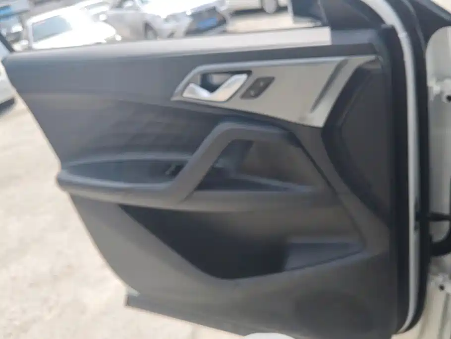 Roewe RX5 2023 2023 1.5T Luxury Sliding Screen Edition