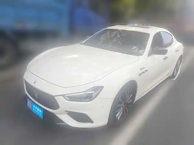 Maserati Ghibli 2023 3.0T Modena — фото 1