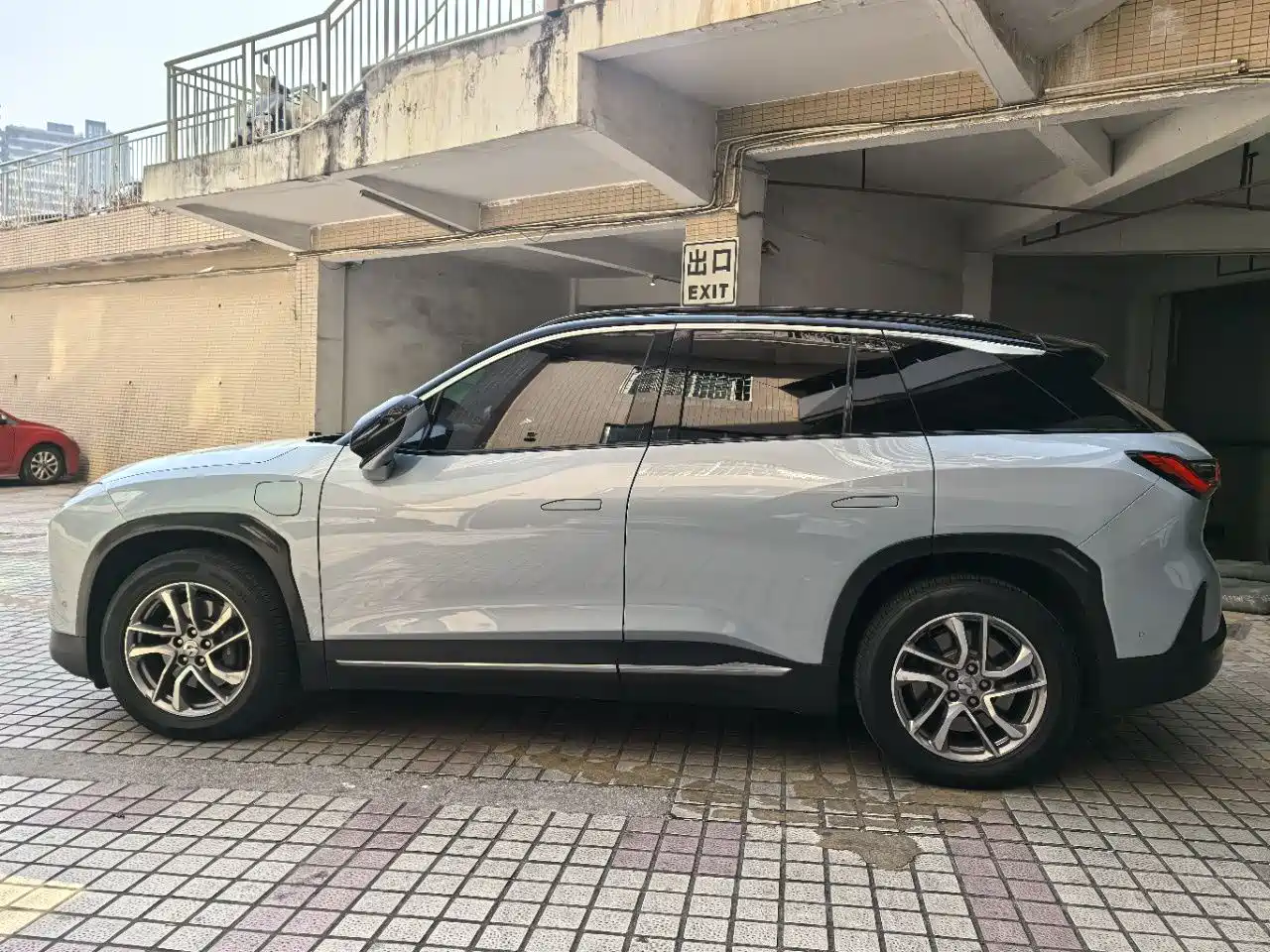 NIO NIO ES6
