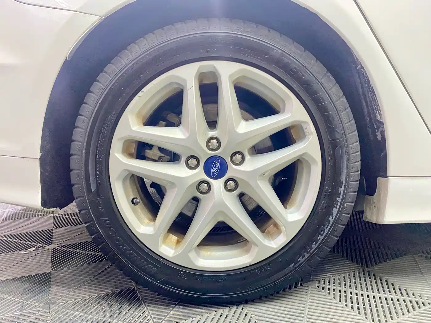 FORD MONDEO