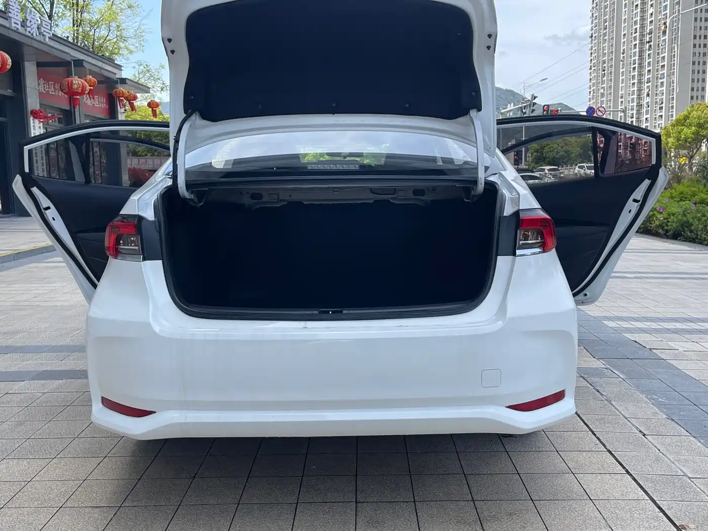 Toyota Corolla 2023 1.2T Pioneer Edition фото 14