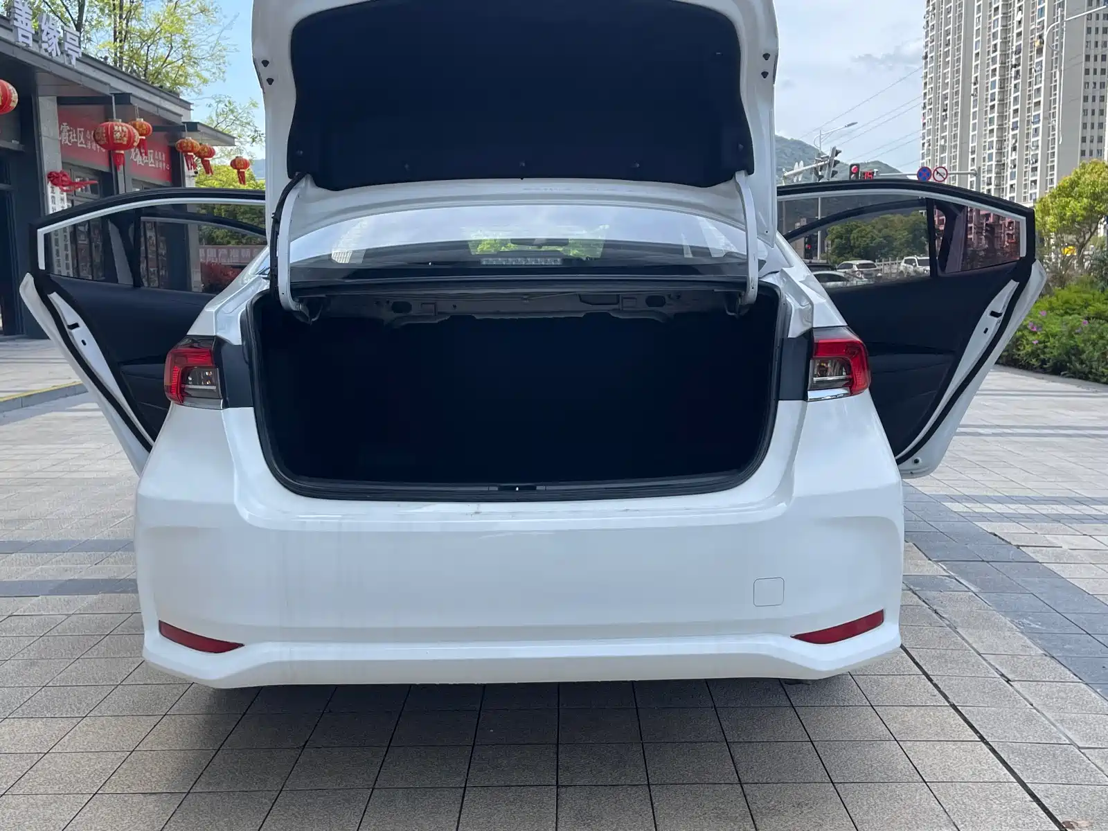 Photo 14 - Toyota Corolla