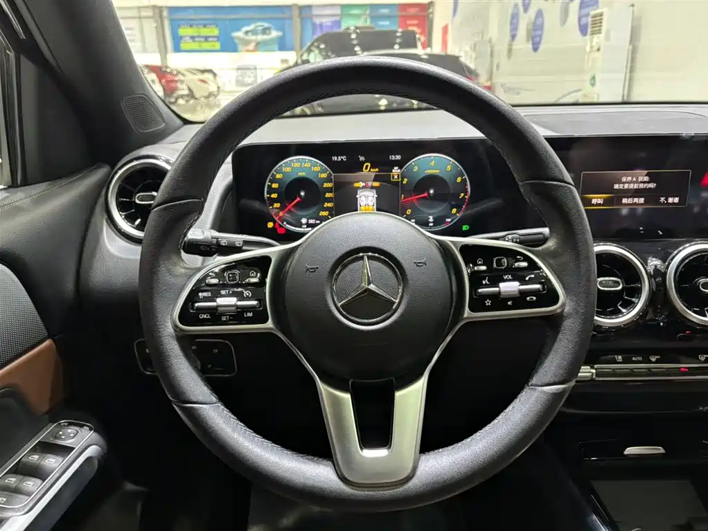 Mercedes-Benz GLB 2022 Model GLB 200 Dynamic Edition фото 8